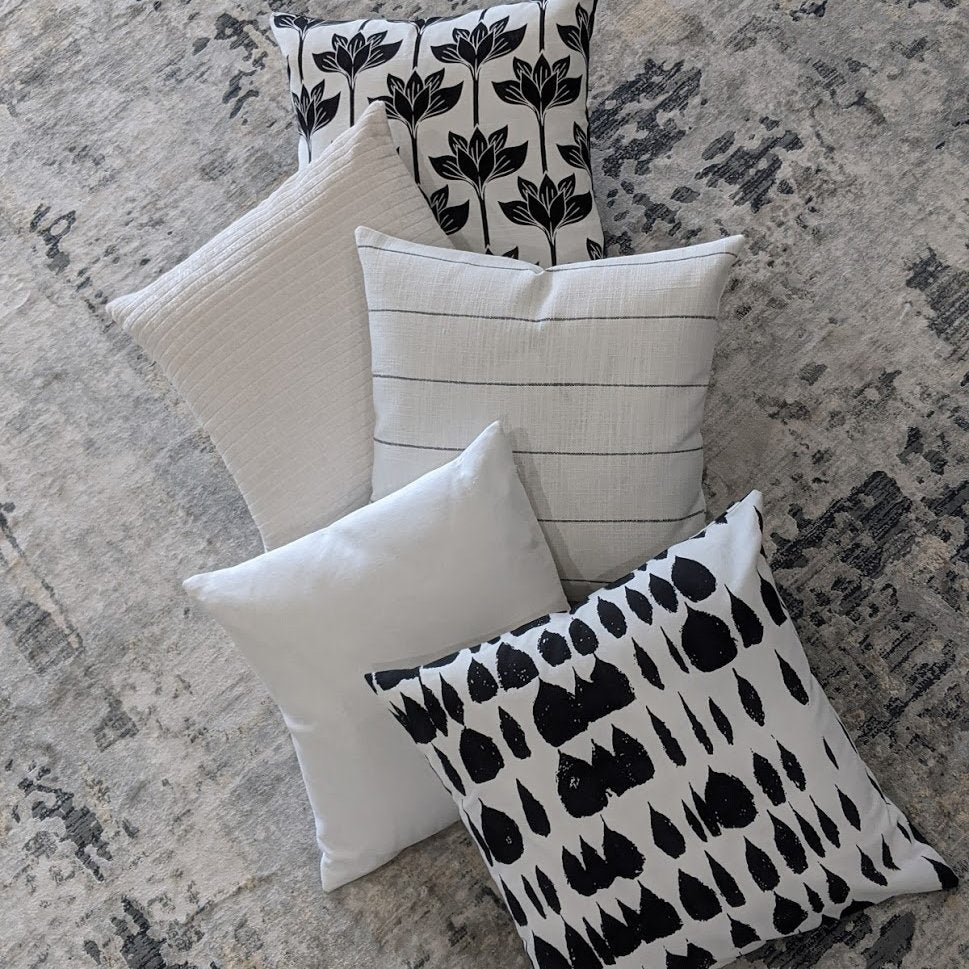 Black & White | Land of Pillows
